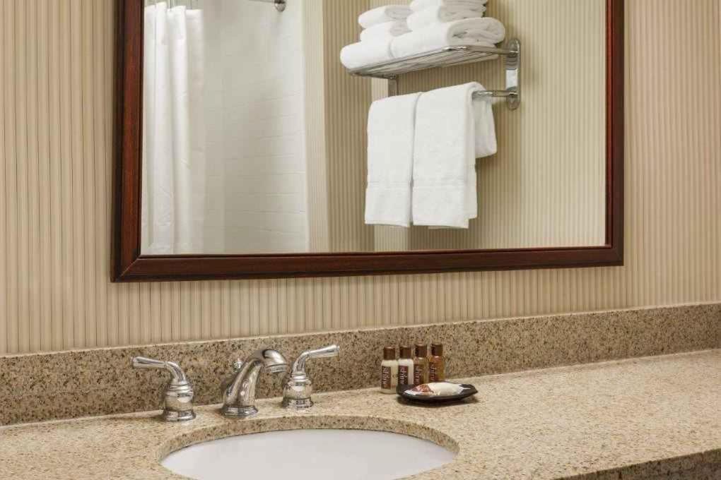 The Cru Hotel Warwick Luaran gambar